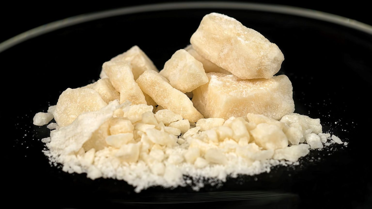 Crack Vs Cocaine: What’s The Difference? - Harmony Ridge