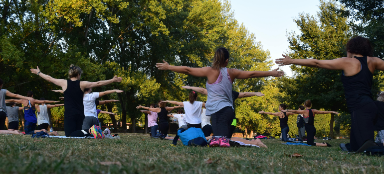 women doing yoga 