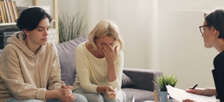 Family having a therapy session with a psychiatrist.